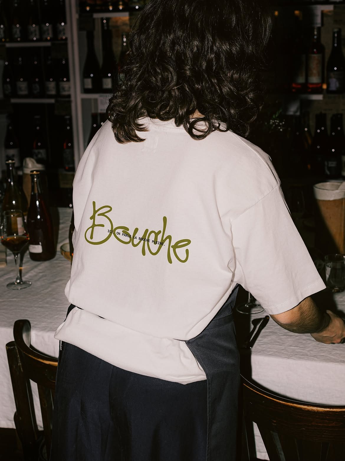 T-shirt Bouche porté en salle